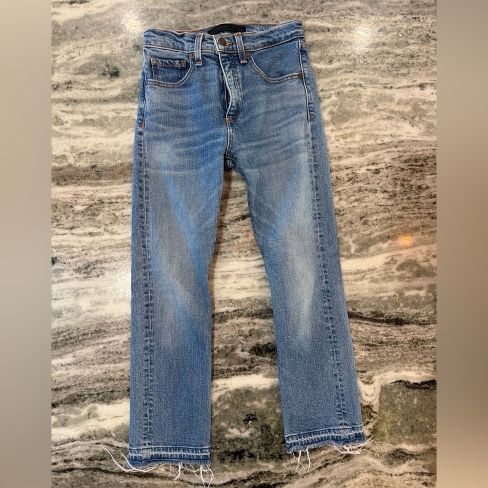 Veronica Beard Jeans Pipeline Ankle Fray
Size 24 - Picture 3 of 9